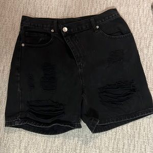Crossover denim shorts